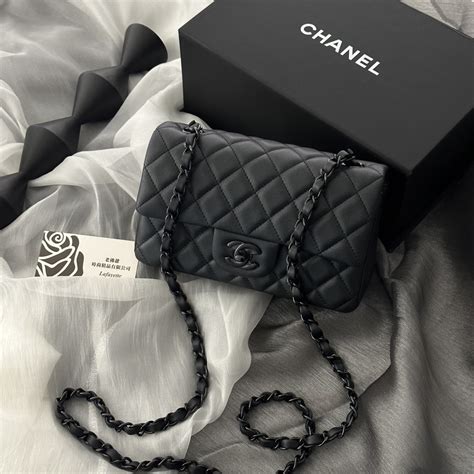 Chanel so black 季節款方胖子開箱與實背分享 .